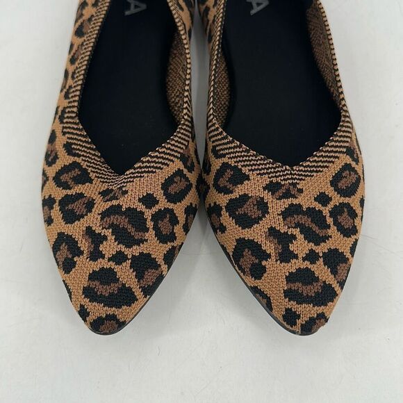 NWOT Mia Women's 1889 Animal Print Pointed Toe Ballet Flats Brown Size 6.5 - Picture 3 of 10